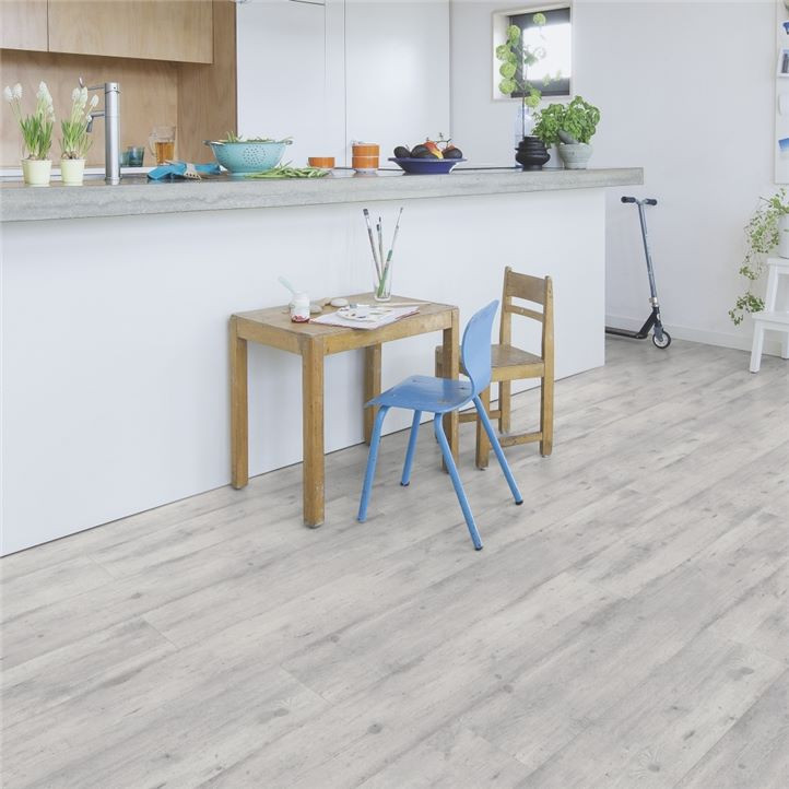 QUICK-STEP IMPRESSIVE CEMENTO GRIS CLARO